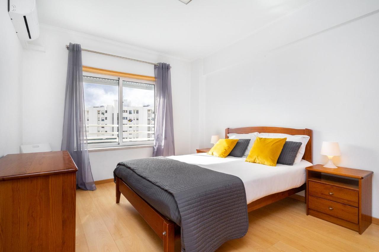 Lisboa, Cidade, Elegant With Air Cond, Free Wifi And Near Metro, By Ig Appartamento Lisbona
