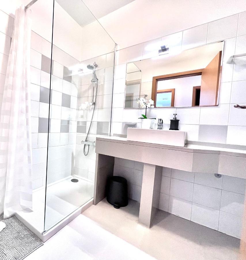 Appartamento Lisboa, Cidade, Elegant With Air Cond, Free Wifi And Near Metro, By Ig *