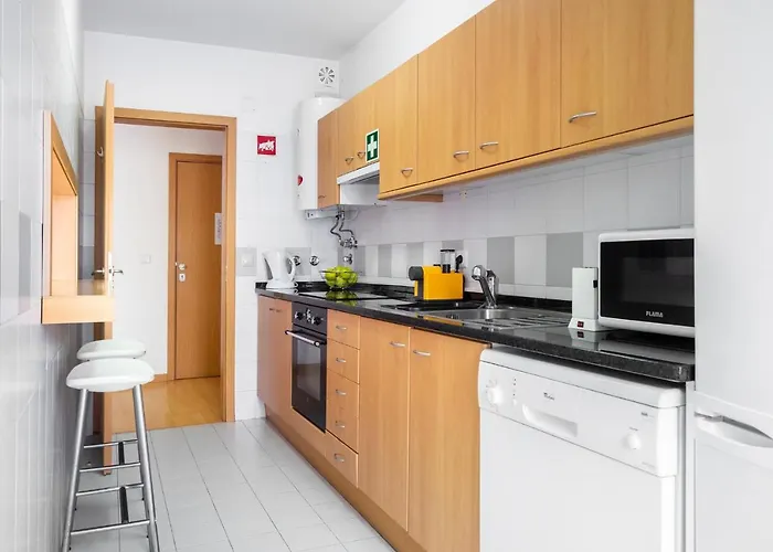 Lisboa, Cidade, Elegant Apartment With Air Cond, Free Wifi And Near Metro, By Ig